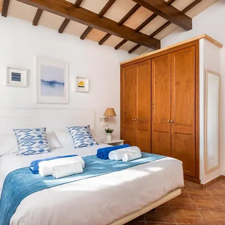 Ferienhaus Mit Privatpool Fuer 6 Personen Ca 120 Qm In Cap D'artrutx, Menorca Suedkueste Von Menorca